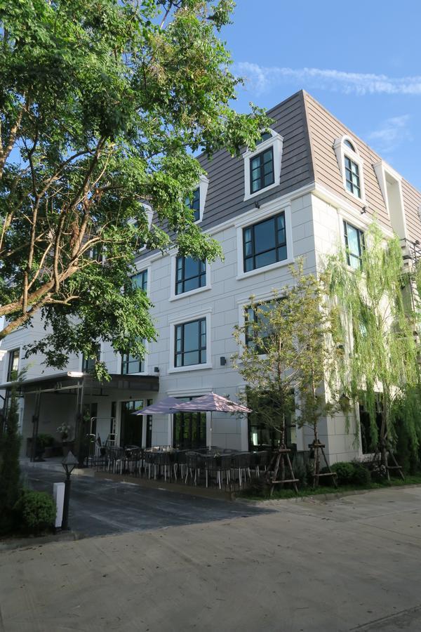 Marquise Boutique Hotel Rayong Bagian luar foto