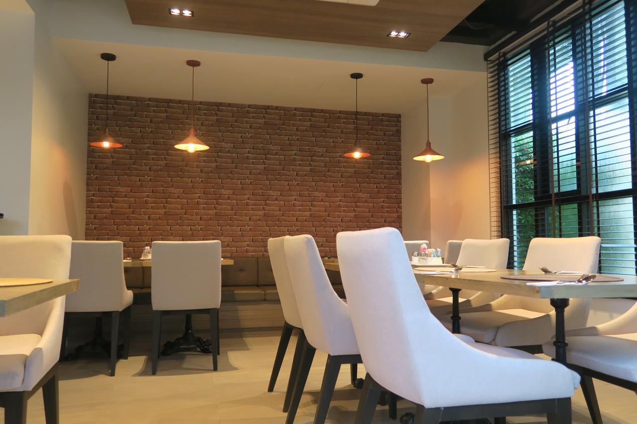 Marquise Boutique Hotel Rayong Bagian luar foto