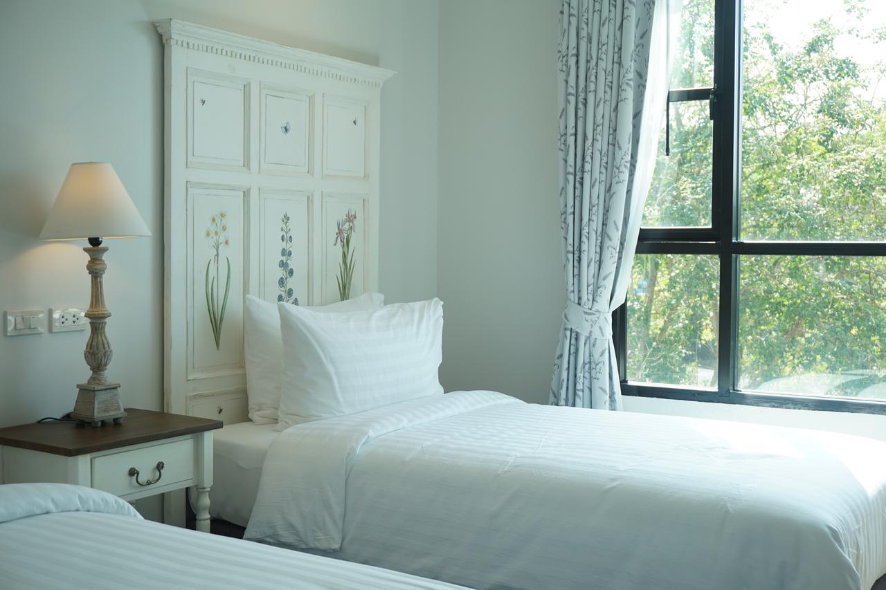 Marquise Boutique Hotel Rayong Bagian luar foto