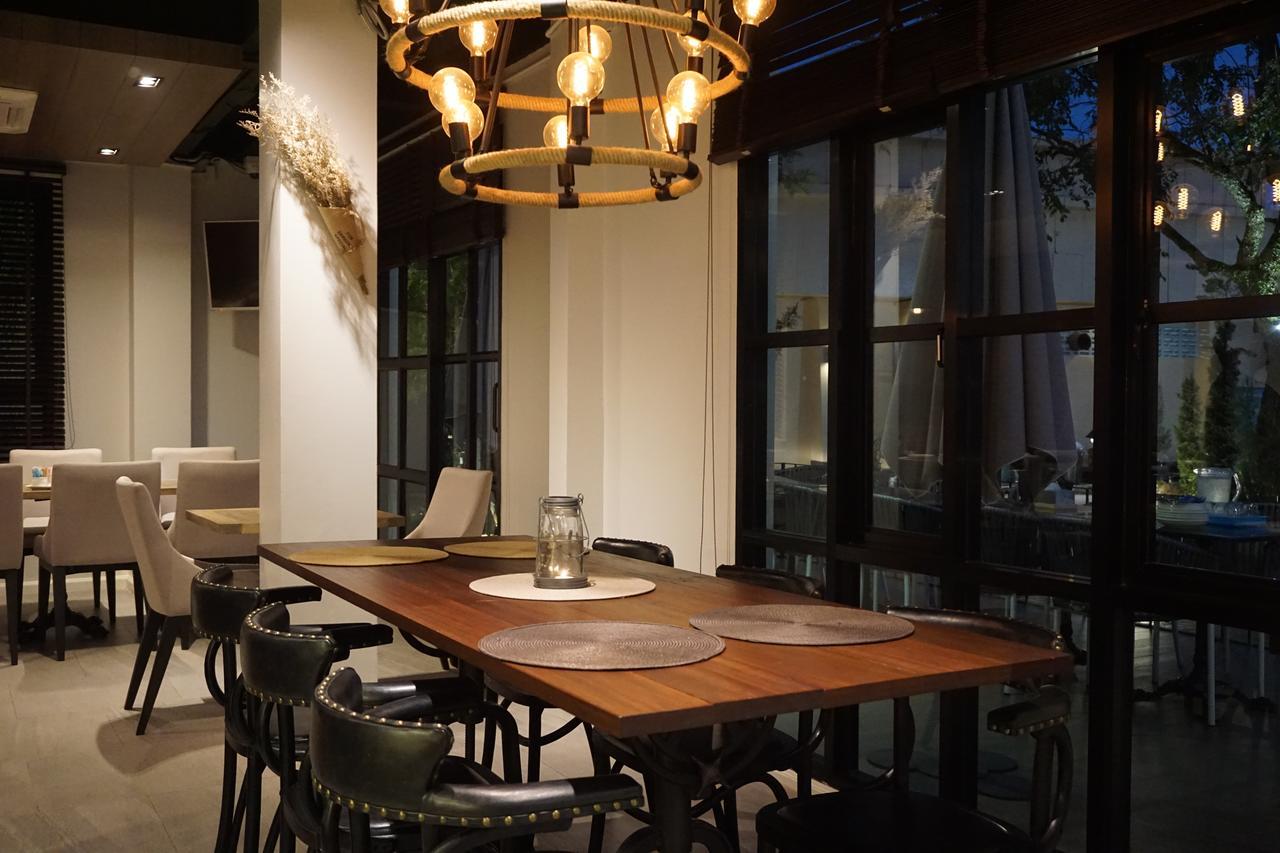 Marquise Boutique Hotel Rayong Bagian luar foto